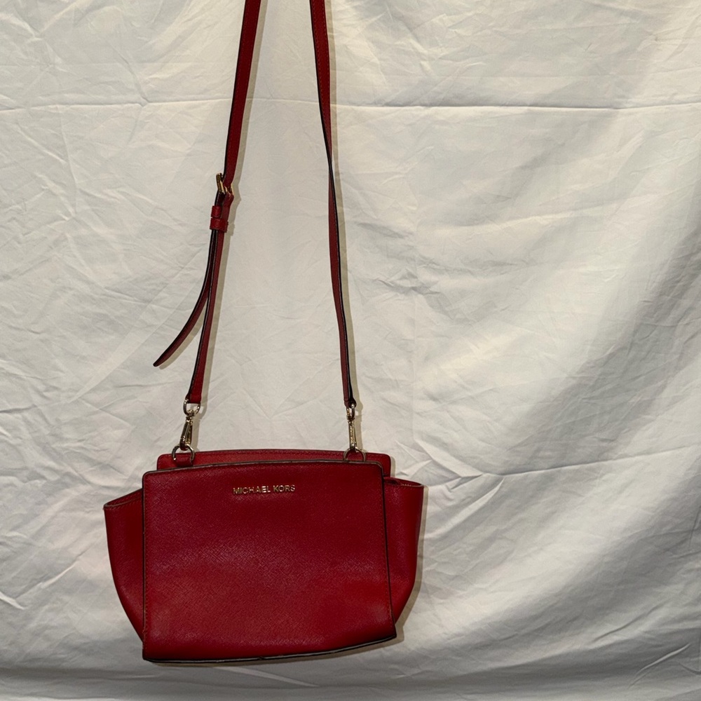 Michael Kors Crimson Crossbody Bag